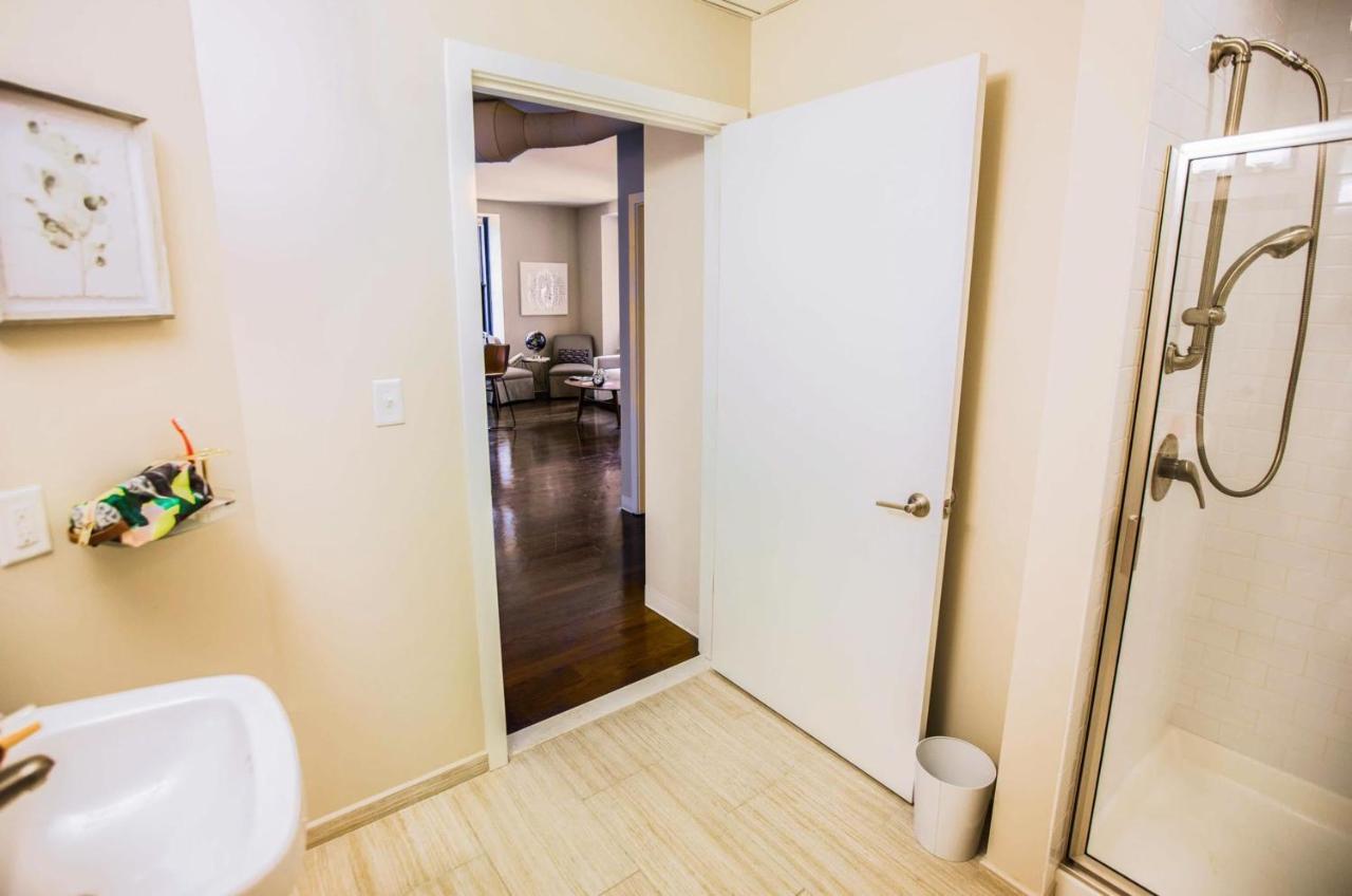 2br/2ba Brand New Elegant Luxury W/ Gym By Envitae *